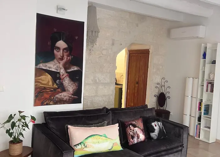 La Maison Perrin * Aigues-Mortes