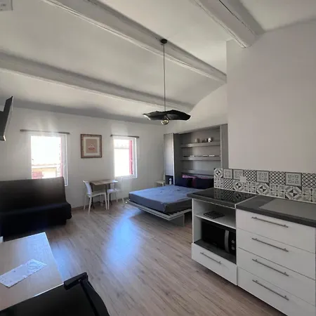 Feriehus La Maison Perrin Aigues-Mortes