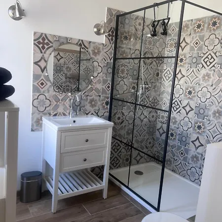 La Maison Perrin Feriehus *