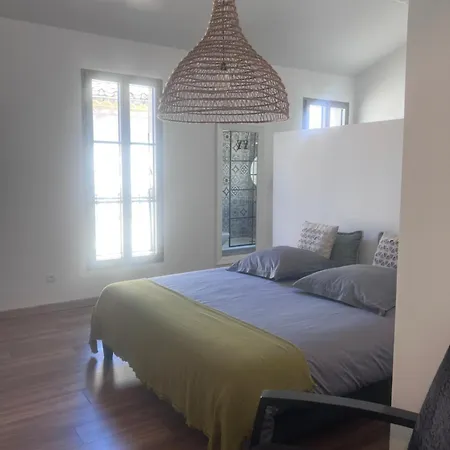 La Maison Perrin Feriehus *