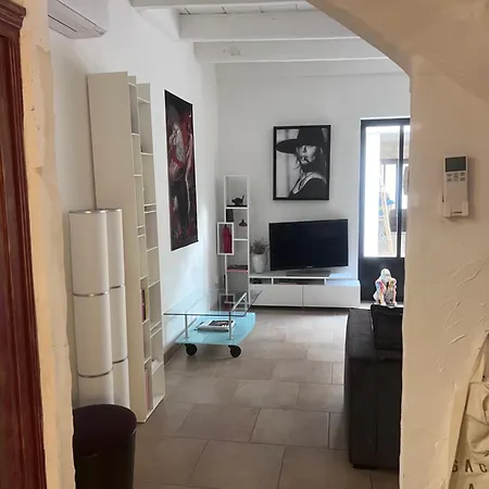 La Maison Perrin * Aigues-Mortes